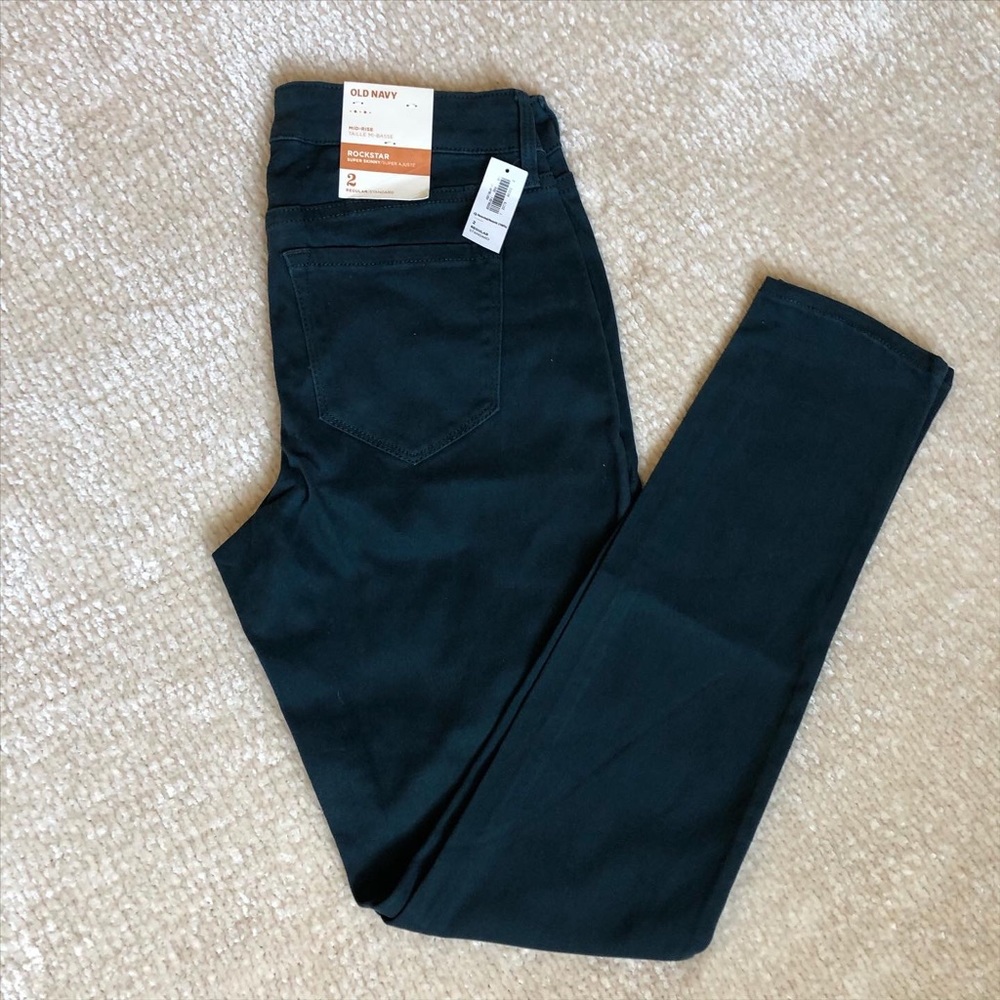 NWT / Old Navy Rockstar jeans / size 2